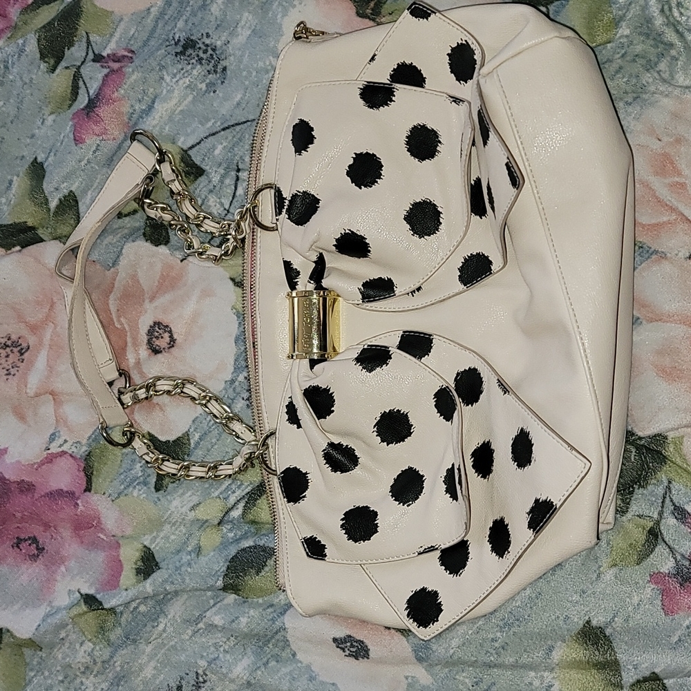 Cream Betsey Johnson spotted giant bow purse